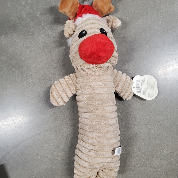 5 Dog toys, leash, collar - Picture 2 of 7